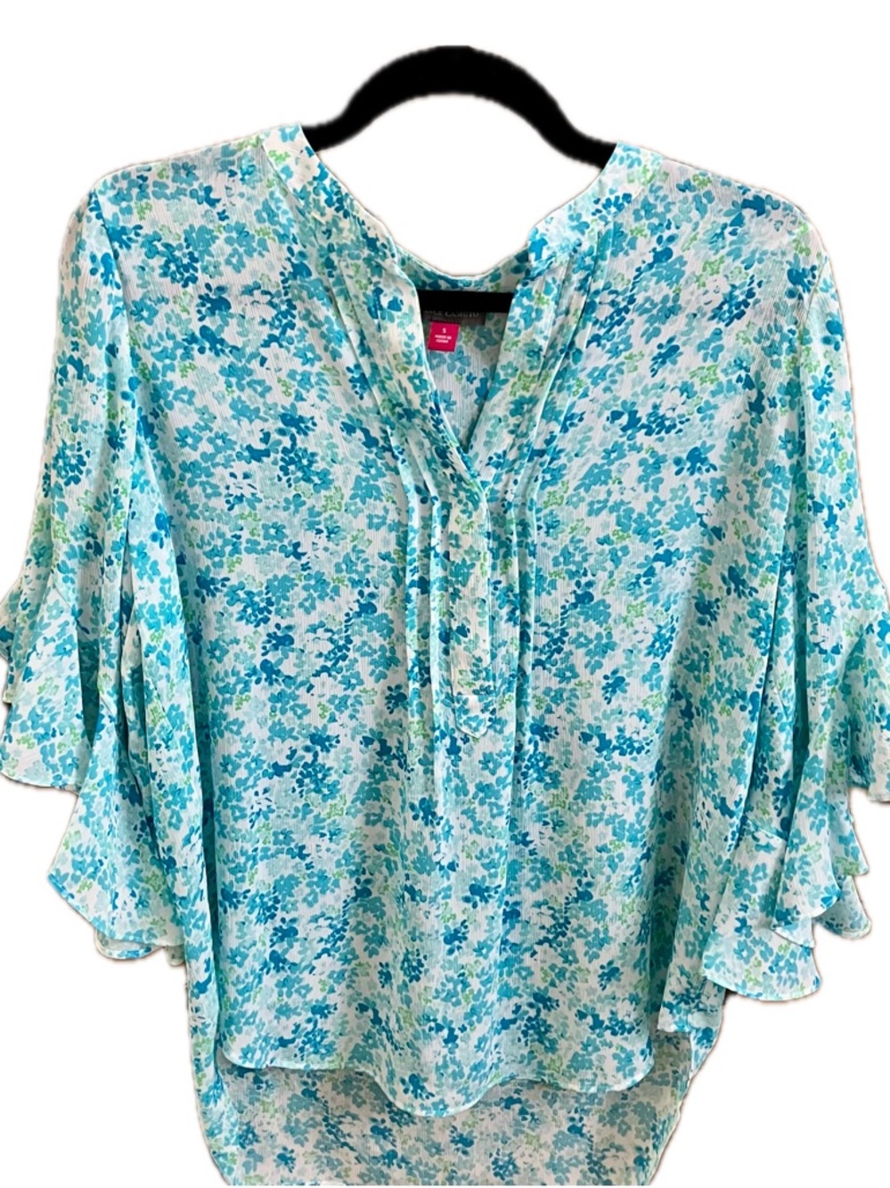 Vince Camuto Blue and White Floral Blouse